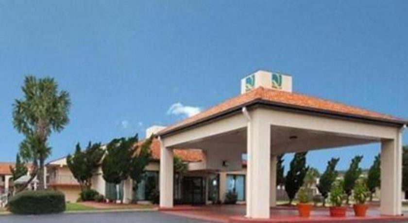 Quality Inn Marianna Exterior photo